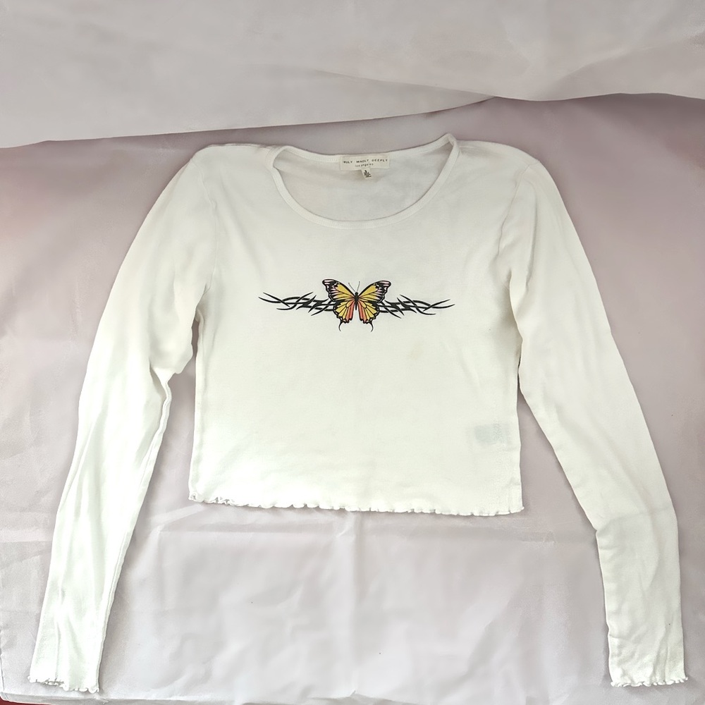 Long Sleeve T Shirt with Barbed Wire Butterfly Graphic
